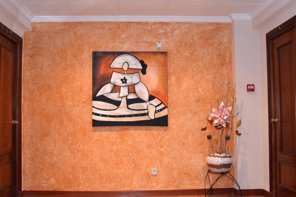 Hostal Gastrobar Carmelo Villarejo de Salvanes ภายนอก รูปภาพ
