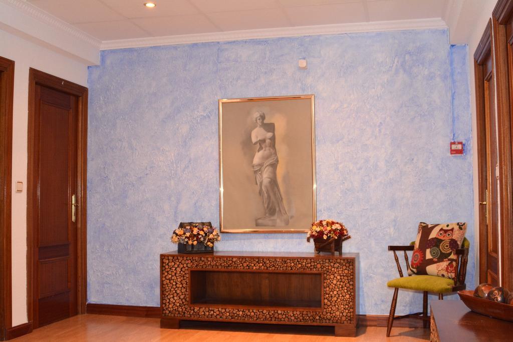 Hostal Gastrobar Carmelo Villarejo de Salvanes ภายนอก รูปภาพ